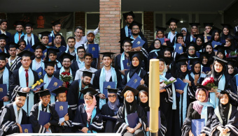 جشن فارغ‌التحصیلی دانشجویان کارشناسی ورودی ۹۳ دانشکده علوم ارتباطات