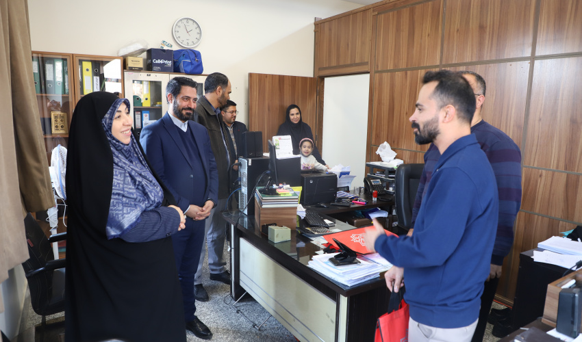 تقدیر معاون فرهنگی و اجتماعی از واحد مالی این معاونت به مناسبت روز حسابدار