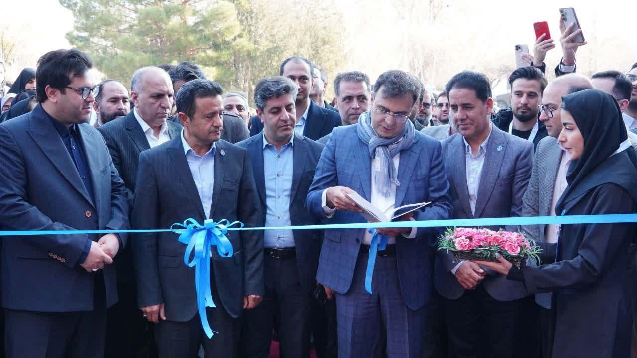 افتتاح نمایشگاه هجدهمین جشنواره بین‌المللی حرکت در دانشگاه تبریز